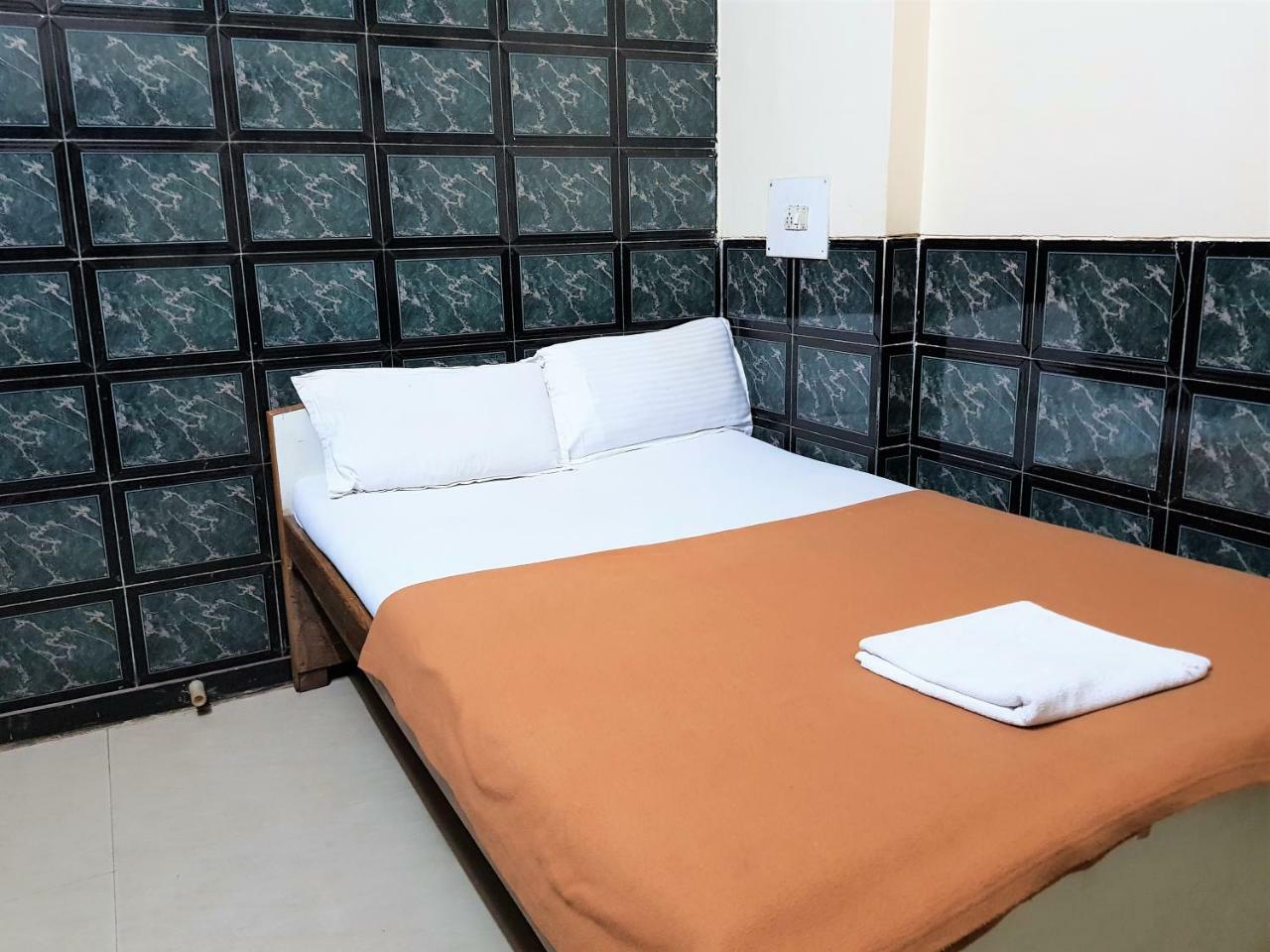 Hexa Metro Plaza Hotel Bombay Eksteriør billede